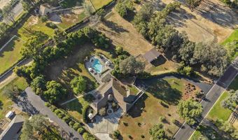5 Country Gln, Fallbrook, CA 92028