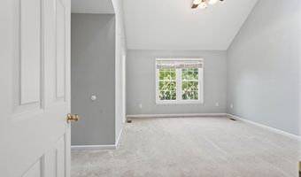 7035 KINGS MANOR Dr, Alexandria, VA 22315