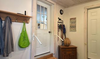 272 Belmont Ave, Belfast, ME 04915