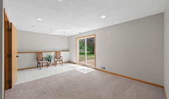 10607 56th St NE, Albertville, MN 55301