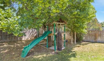 884 Pearl Dr, Blackfoot, ID 83221