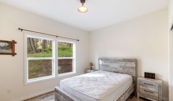 26 Hanaford Rd, Blanchard, ID 83804