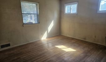 2 Jeffrey Ln, Albany, NY 12211