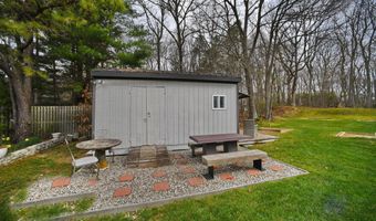 2102 Princeton Ct, Allenwood, NJ 08720