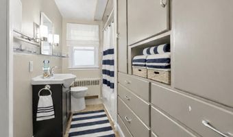 114 Interlochen Dr, Algonac, MI 48001