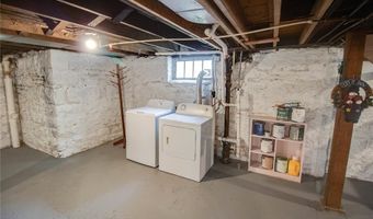205 E 12th St, Alton, IL 62002