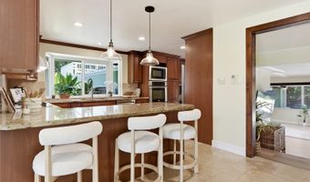 409 Wanaao Rd, Kailua, HI 96734