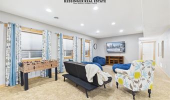 53 E 3rd St N, Cowley, WY 82420