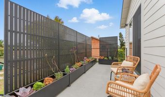 2501 Davis Ave, Carlsbad, CA 92008