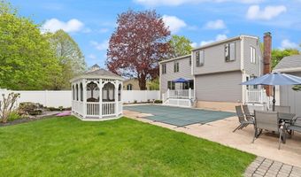 51 Millbrook Rd, Beverly, MA 01915