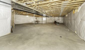 1858 Upland Dr, Ann Arbor, MI 48105