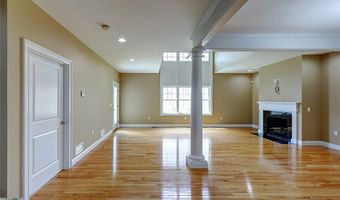500 Mendon Rd 423, Cumberland, RI 02864