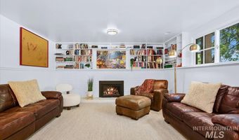 2921 N Arran Ct, Boise, ID 83702