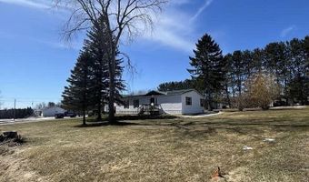 35 Maple St, Corinna, ME 04928