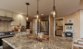 219 Hillcrest Ter, Brattleboro, VT 05301