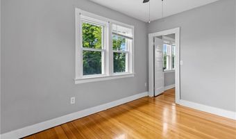 291 Maple Ave 2, Barrington, RI 02806