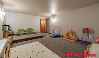 31 Iron Creek Dr, Cody, WY 82414