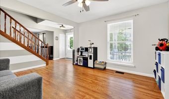 1316 Red Oak Plantation Dr, Ballwin, MO 63021