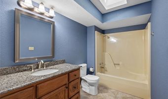 36 Kensington Dr, Bella Vista, AR 72715