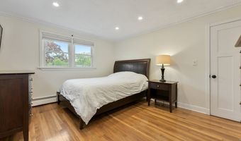 122 Thompson St, Boston, MA 02136