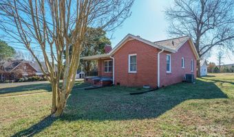 34004 Kingsley Dr, Albemarle, NC 28001