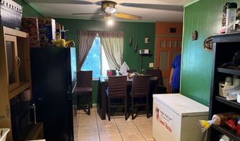 172 11th St, Apalachicola, FL 32320