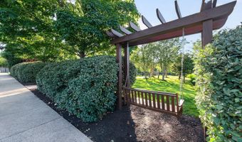 24650 CARIBOU Sq, Aldie, VA 20105