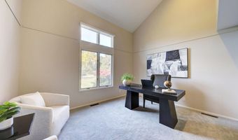 3682 Tanglewood Ct, Ann Arbor, MI 48105