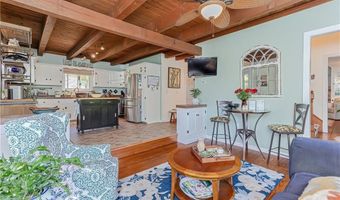 35 Fales Rd, Bristol, RI 02809