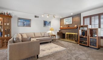 1809 Via Montecito, Camarillo, CA 93012
