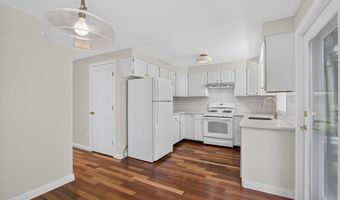 128 Parker St 3C, Acton, MA 01720