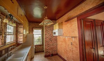 608 E Elm St, Algona, IA 50511