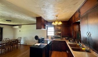 1204 4th St, Britton, SD 57430