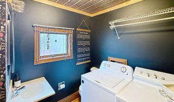 101 W F St, Alpha, IL 61413