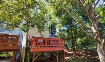 5901 SAINT GILES Way, Alexandria, VA 22315