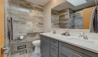 13491 Fairlawn Ct, Apple Valley, MN 55124