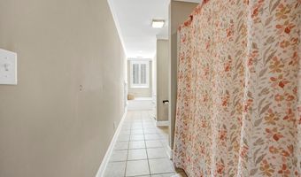 1368 Sunnyhill Dr, Camden, SC 29020