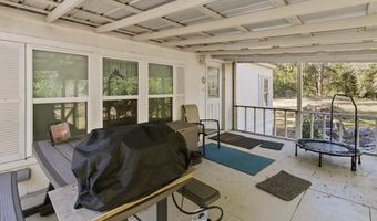 1349 27th Pl, Bell, FL 32619