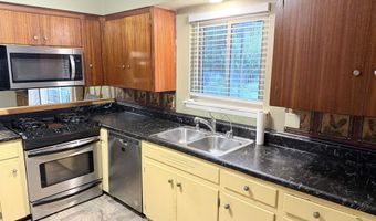 1220 Crystal Dr, Benton, AR 72015