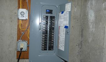 5 Mayflower Rd, Augusta, ME 04330