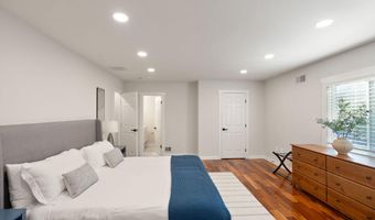 7324 AUBURN St, Annandale, VA 22003