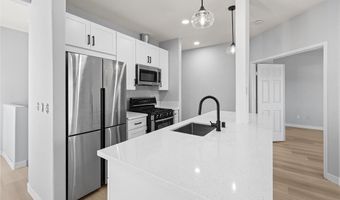 6821 Santa Isabel Ave 201, Las Vegas, NV 89146