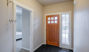 21022 JENNY MARIE Ln, Aurora, OR 97002