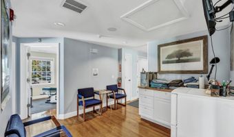 677 W West Main St, Barnstable, MA 02630