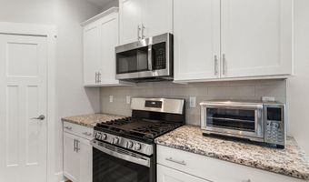 183 Rough Ridge Trl, Aberdeen, NC 28315