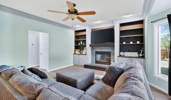 1235 Bentwood Ct, Altoona, IA 50009