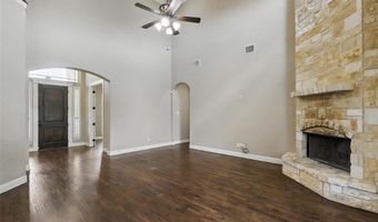 209 Ellis Creek Dr, Weatherford, TX 76085