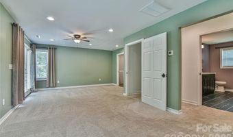 115 Wicklow Dr, Asheville, NC 28806