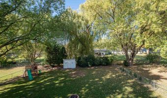 205 Westview Dr, Alma, MI 48801