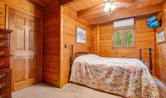 141 LONGVIEW Dr, Saylorsburg, PA 18353